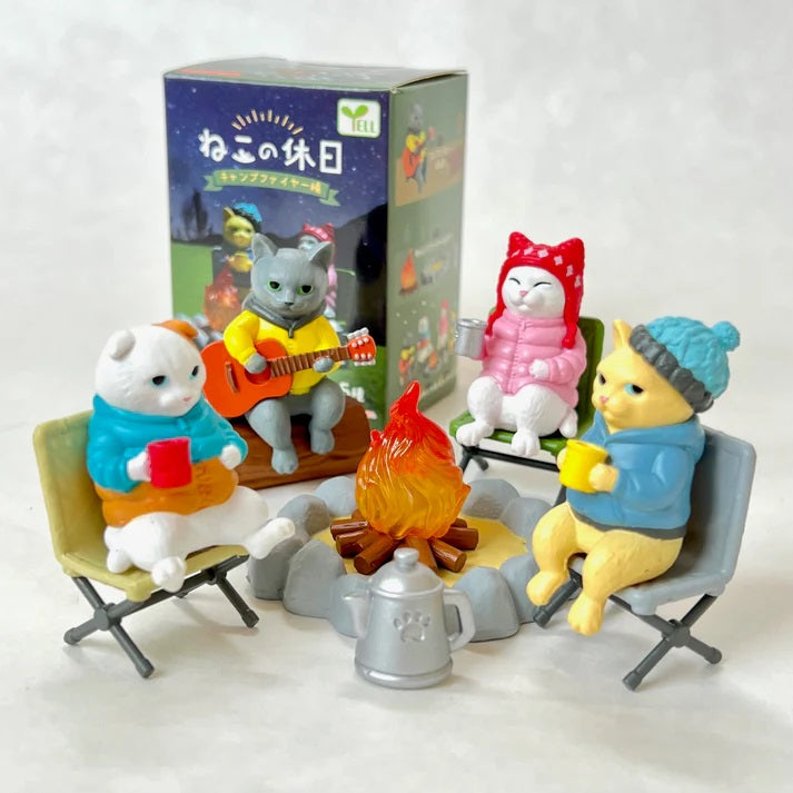 Cats Holiday Campfire Blind Box