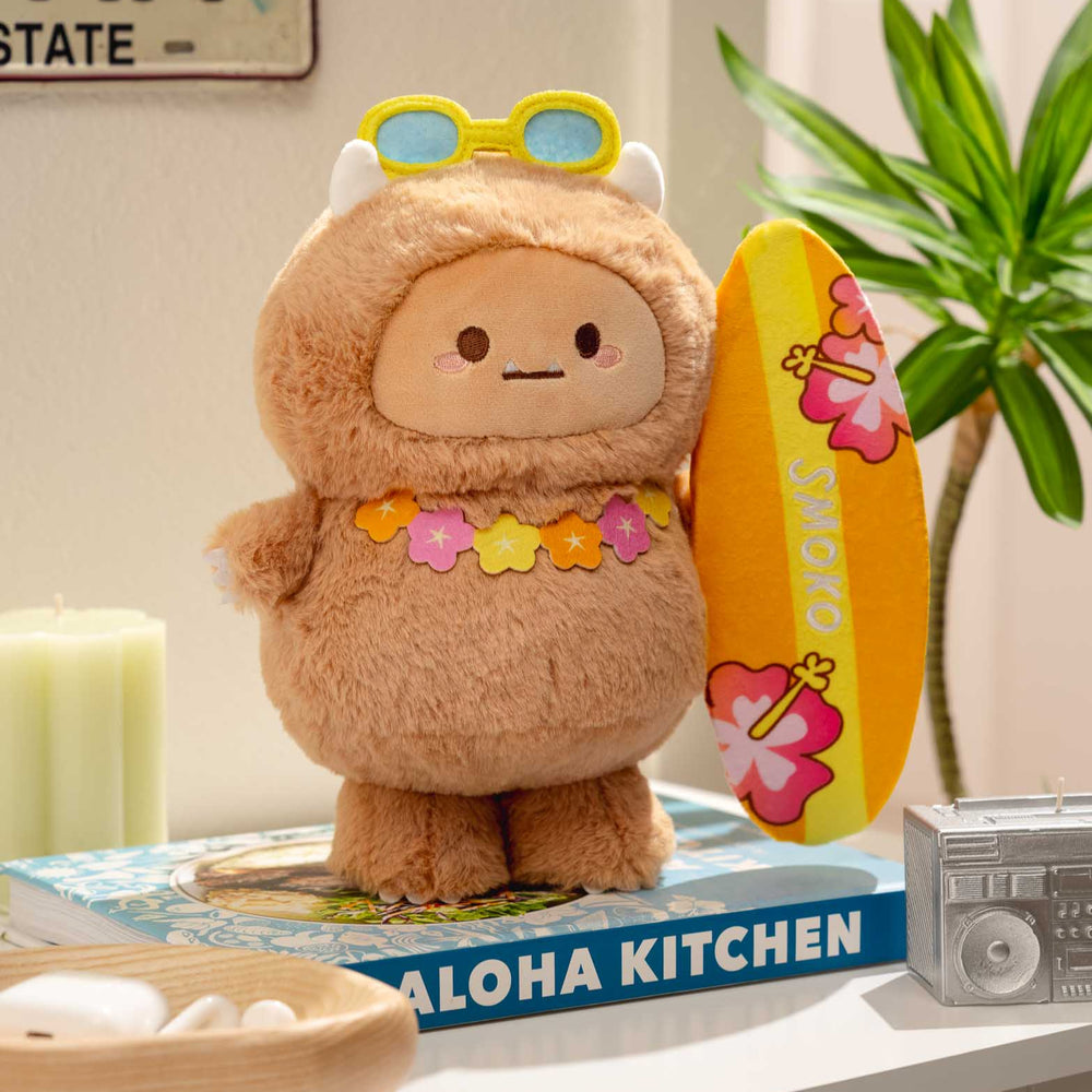 Smoko Surfer Hank Yeti Midi Mochi Plush